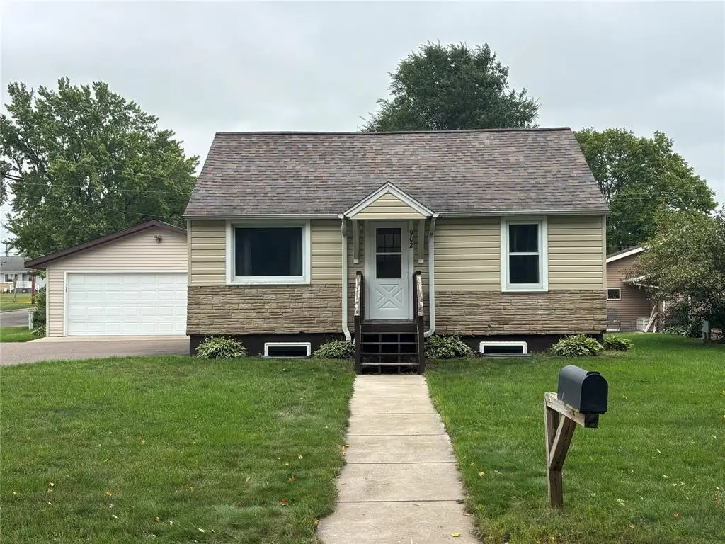 902 Queen Street, Bloomer, WI 54724 - #1