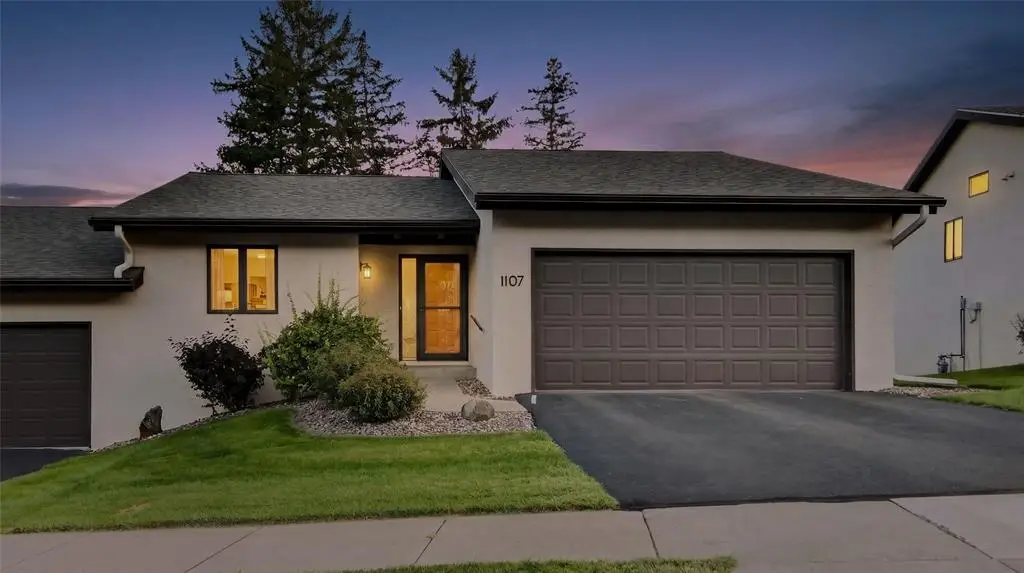 1107 Knollwood Trail, Altoona, WI 54720 - #1