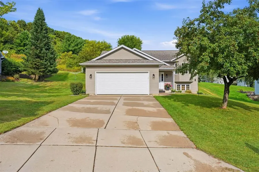 221 La Mans Lane, Eau Claire, WI 54703 - #3