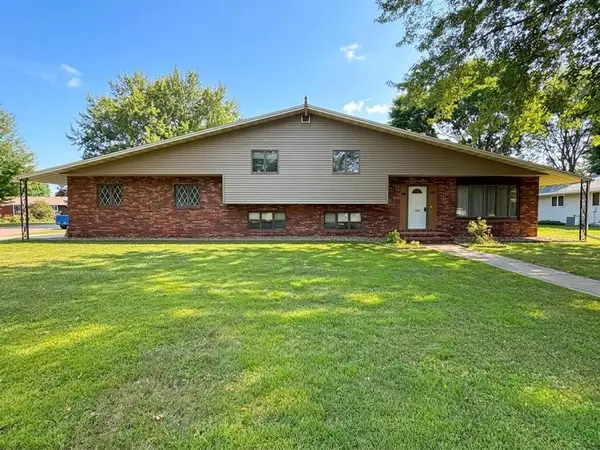 1006 Wisconsin Avenue, Rice Lake, WI 54868