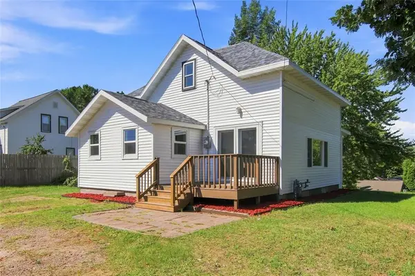 31 W Walnut Street, Chippewa Falls, WI 54729