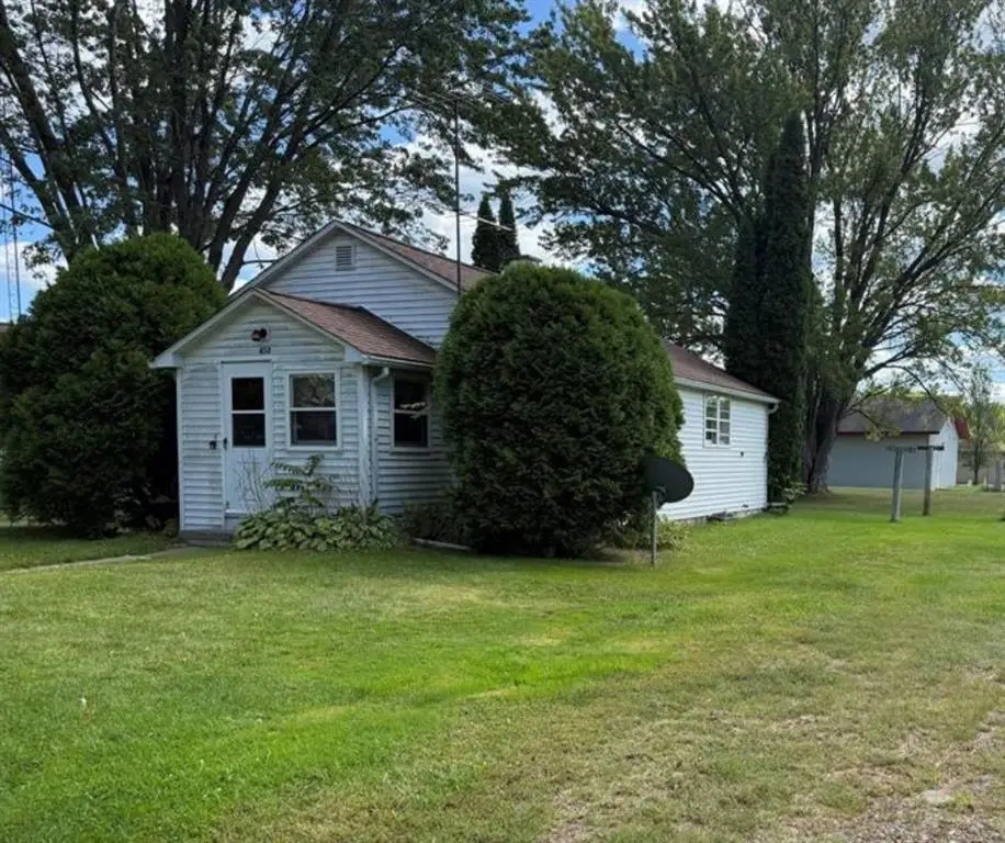 450 E Crumb Street, Gilman, WI 54433 - #1