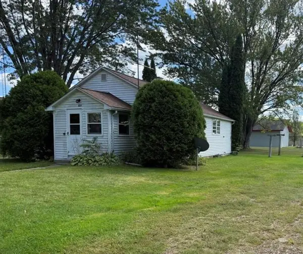 450 E Crumb Street, Gilman, WI 54433