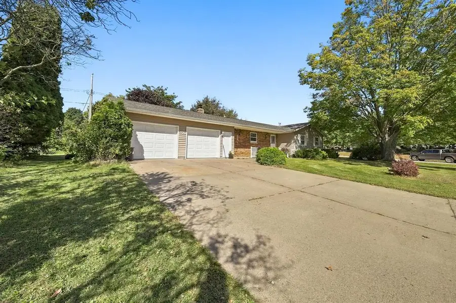 701 Leonard Drive, Eau Claire, WI 54703 - #2