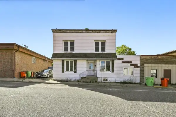 110 E 4th Avenue #1-3, Stanley, WI 54768