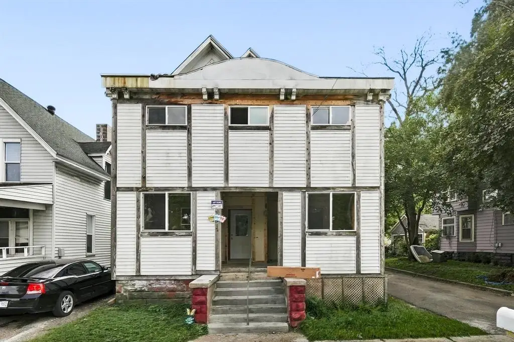 317 Earl Street #1-2, Eau Claire, WI 54703 - #1