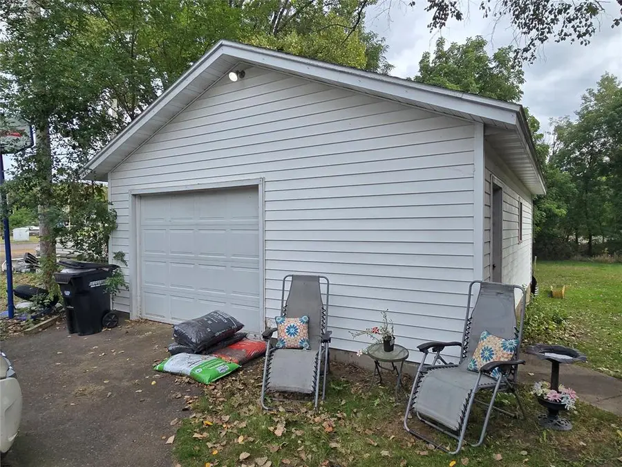 105 E Walnut Street, Chippewa Falls, WI 54729 - #2