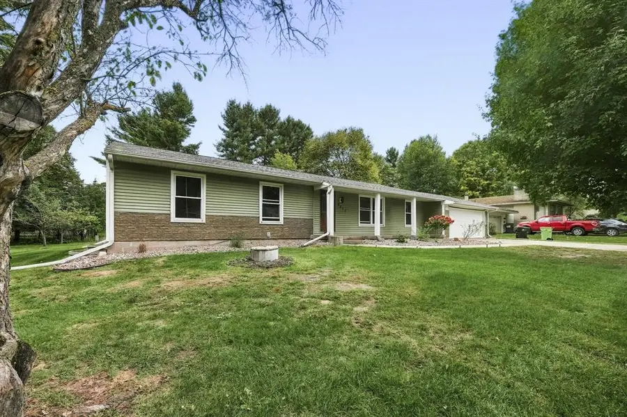 3717 Claymore Lane, Eau Claire, WI 54701 - #3