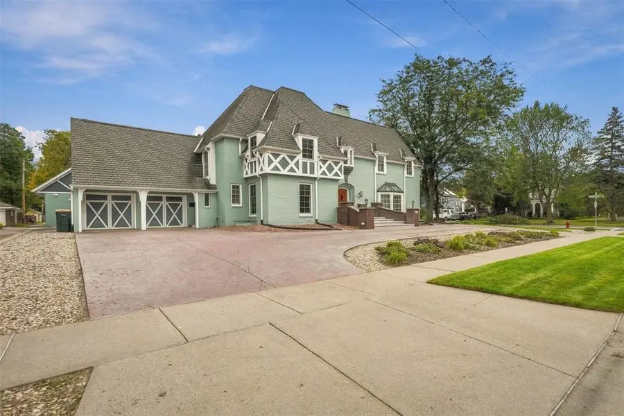 1615 Park Avenue, Eau Claire, WI 54701 - #2