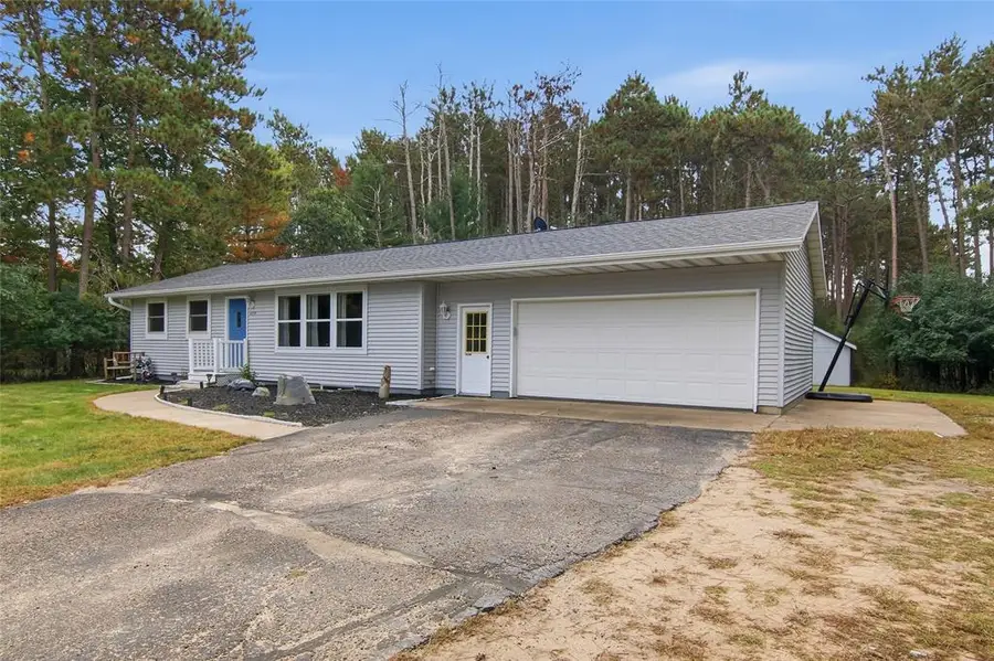 435 S Beach Drive, Altoona, WI 54720 - #3