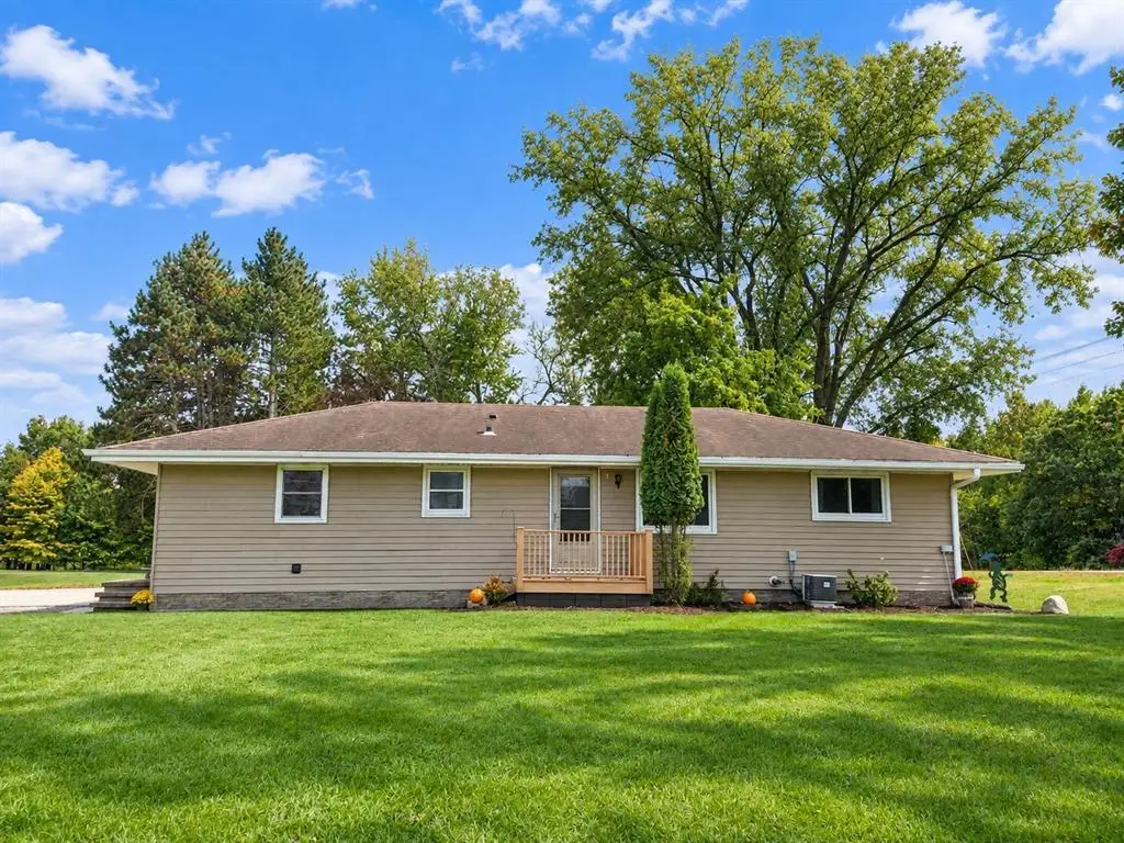E 15535 Lincoln Dr Drive, Fall Creek, WI 54742 - #1