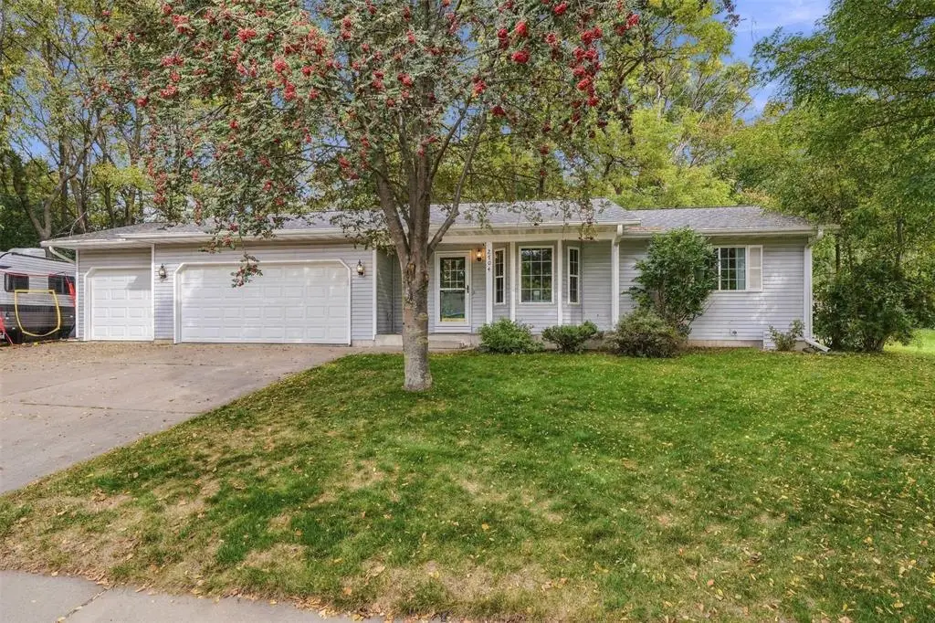 2704 Hemlock Lane, Eau Claire, WI 54703 - #1