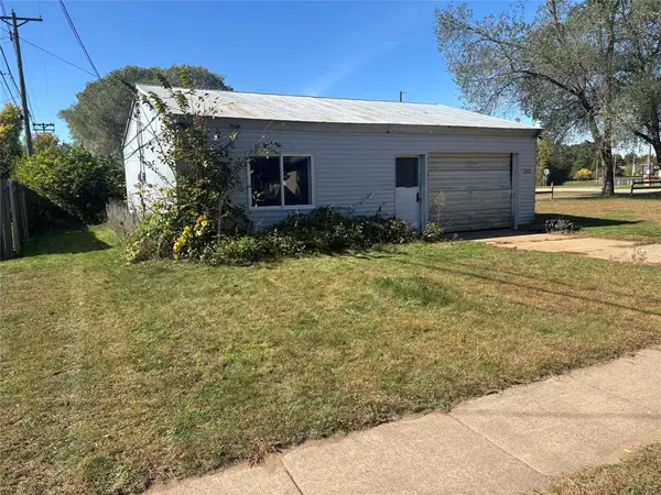 212 9th Street, Altoona, WI 54720