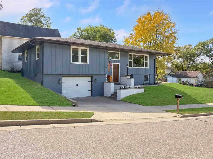2417 Shale Ledge Road, Eau Claire, WI 54703 - #2