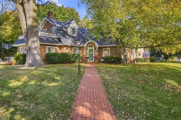 532 Summit Avenue, Eau Claire, WI 54701