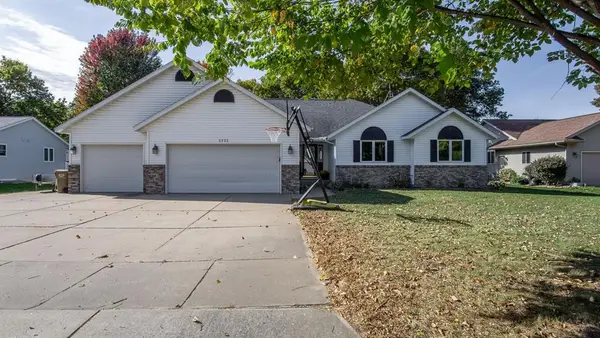 2922 Wayland Court, Eau Claire, WI 54703