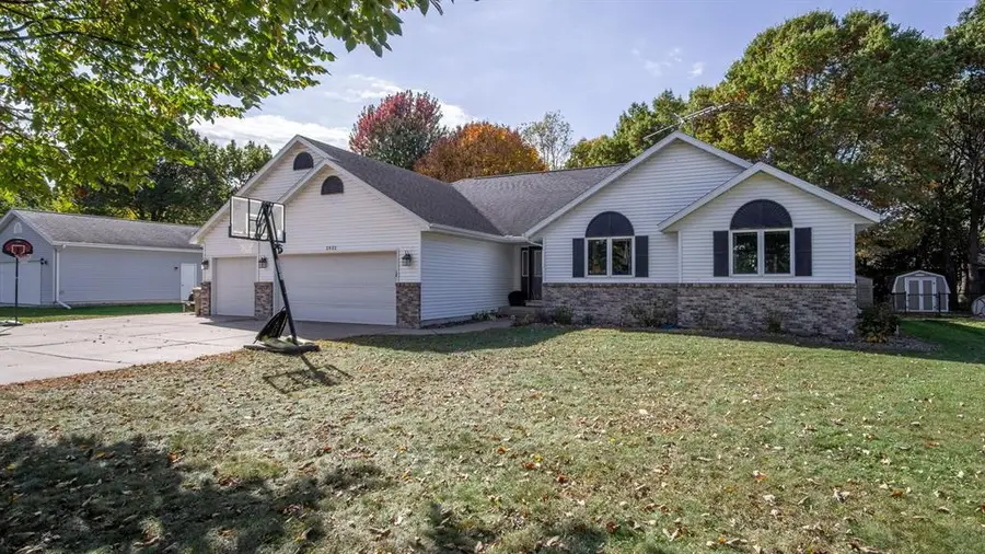 2922 Wayland Court, Eau Claire, WI 54703 - #2
