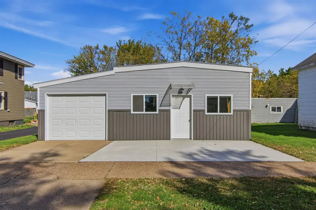 513 Main Street, Augusta, WI 54722 - #1