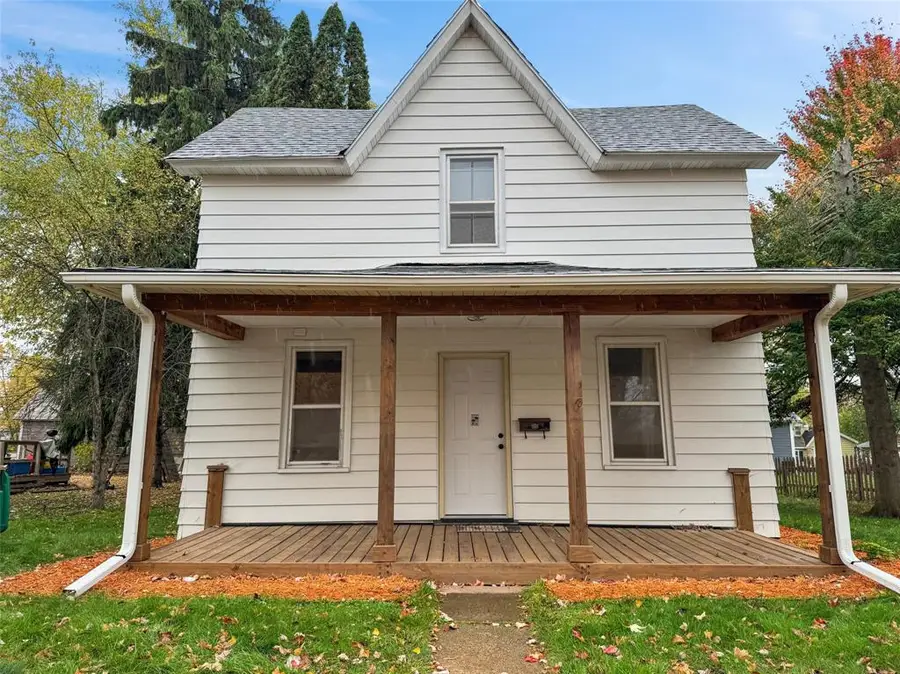 309 Dwight Street, Chippewa Falls, WI 54729 - #2