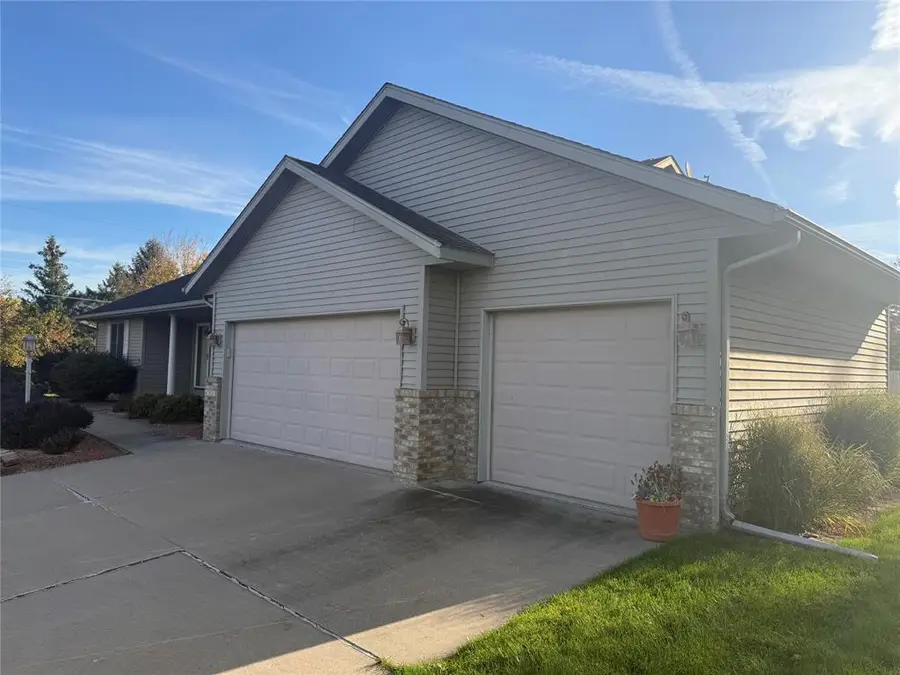 911 Windsong Lane, Onalaska, WI 54650 - #3