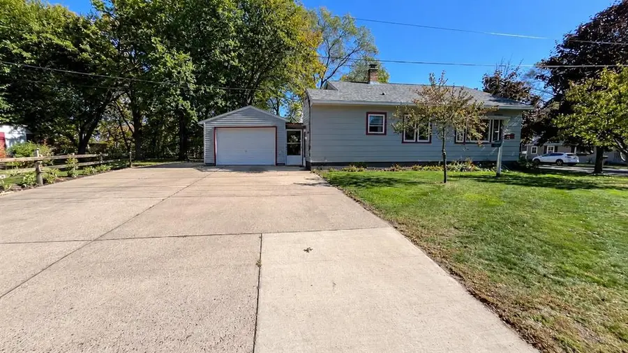 526 Cedar Street, Eau Claire, WI 54703 - #2