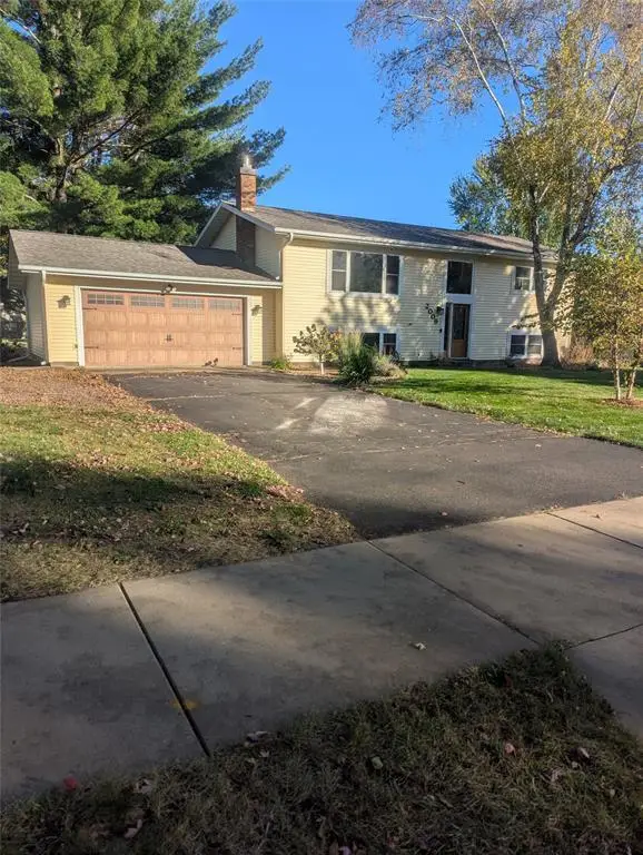 2009 Gooder Street, Eau Claire, WI 54703