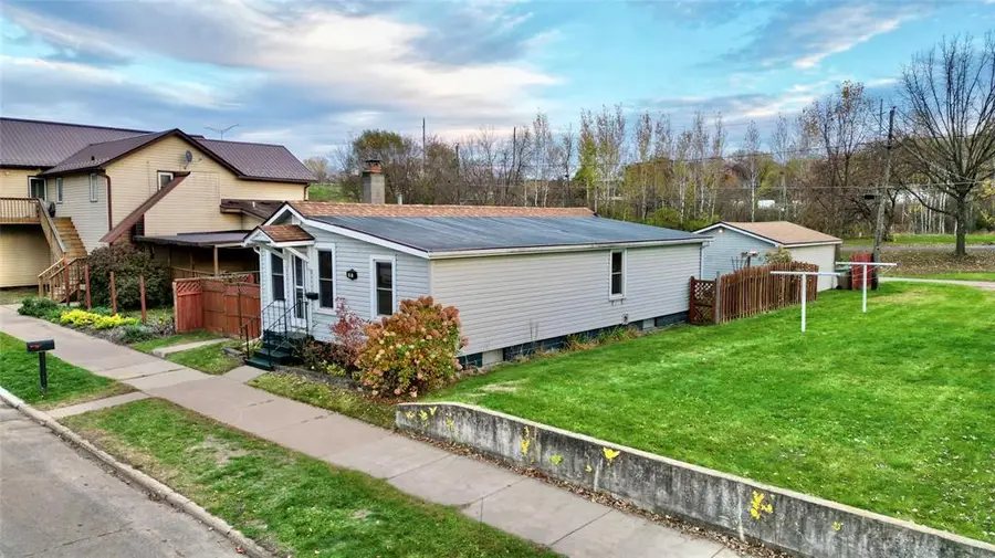 343 E Canal Street, Chippewa Falls, WI 54729 - #3