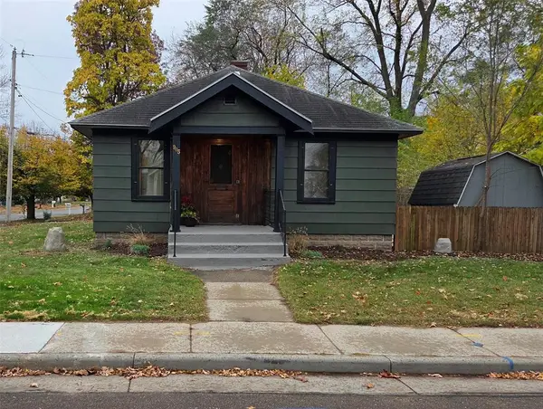 905 James Street, Eau Claire, WI 54703