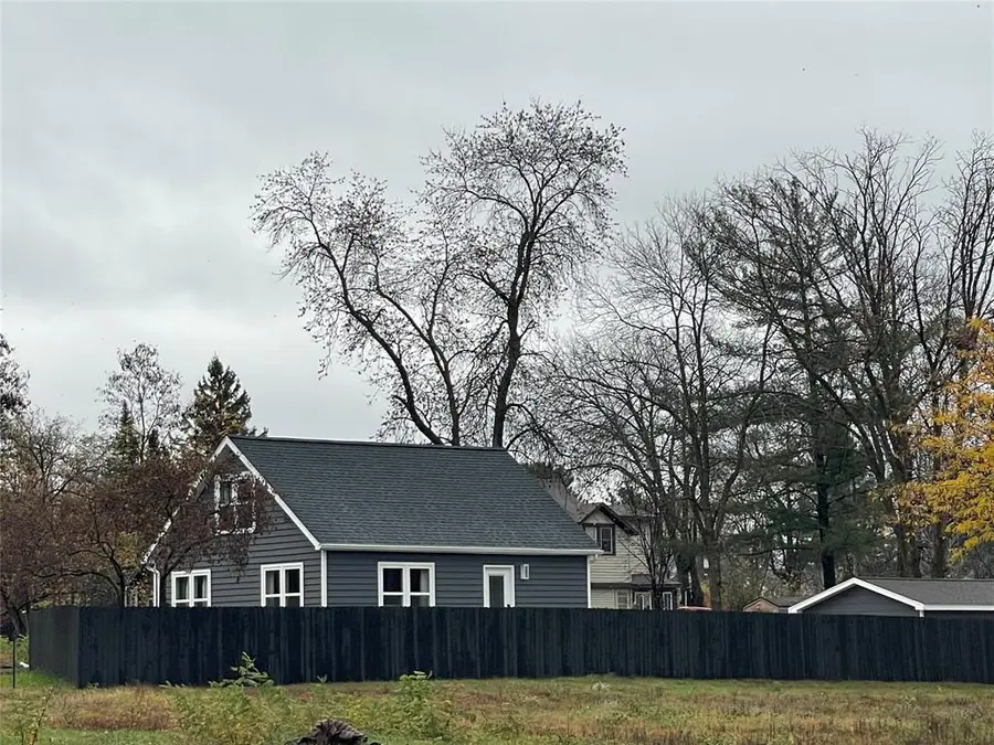 522 W Maple Street, Spooner, WI 54801 - #2