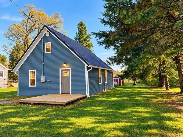 300 3rd Avenue, Dallas, WI 54733