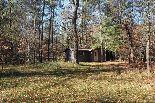 N2012 Wedgewood DR E, La Crosse, WI 54601