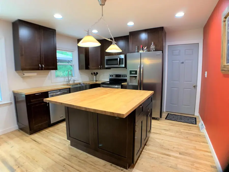 N82W22398 Mary Ann COURT, Lisbon, WI 53089 - Image #2