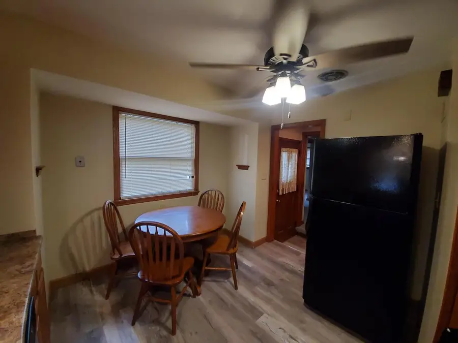 8721 W Hayes AVENUE, West Allis, WI 53227 - Image #3