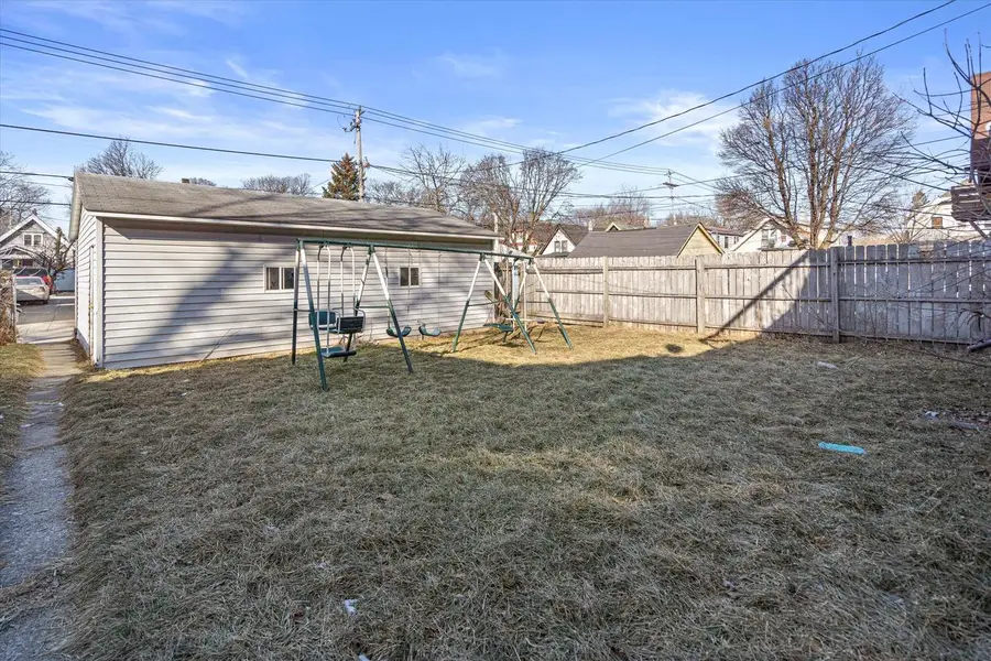 3641 N 18th STREET, Milwaukee, WI 53206 - #3