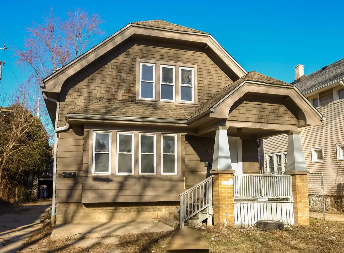 3727 N 11th STREET, Milwaukee, WI 53206 - Image #1