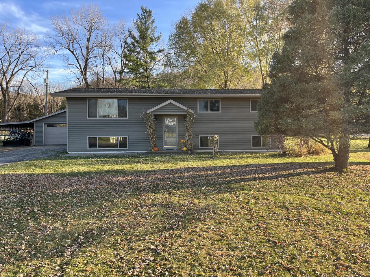 W1071 Mallard LANE Stoddard WI 54658 BHGRE