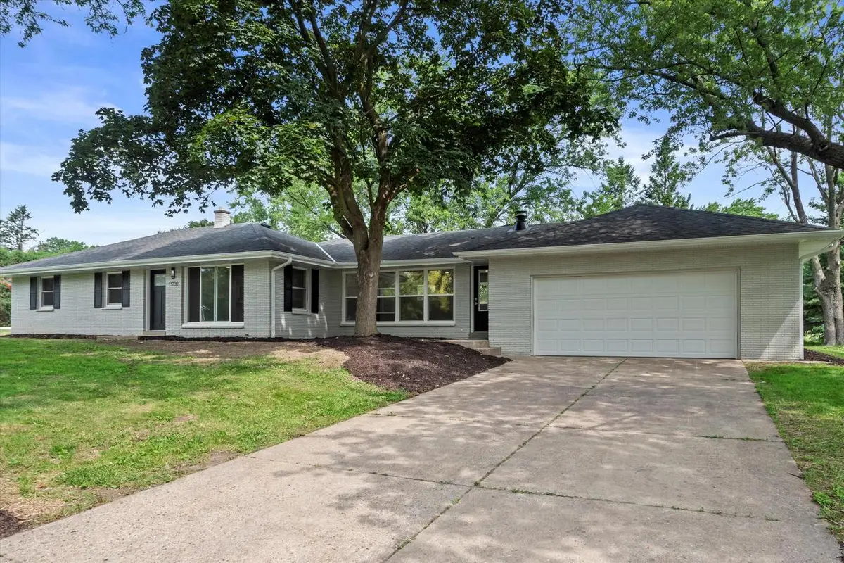 15730 W Pleasant DRIVE, New Berlin, WI 53151 - #1