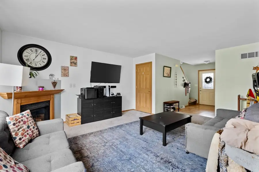 1254 Autumn DRIVE, West Bend, WI 53090 - #2