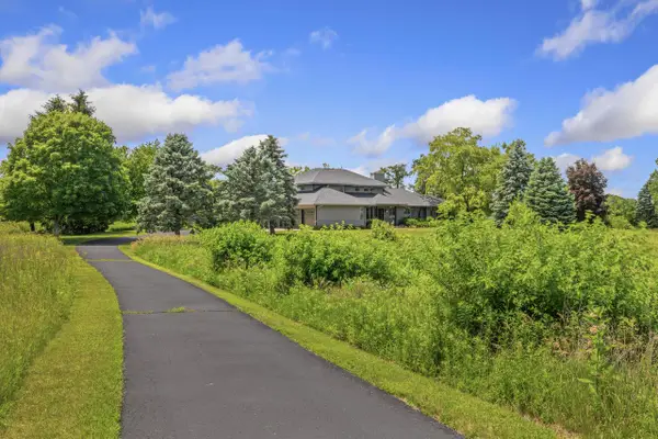 N1825 Townhall ROAD, Walworth, WI 53184