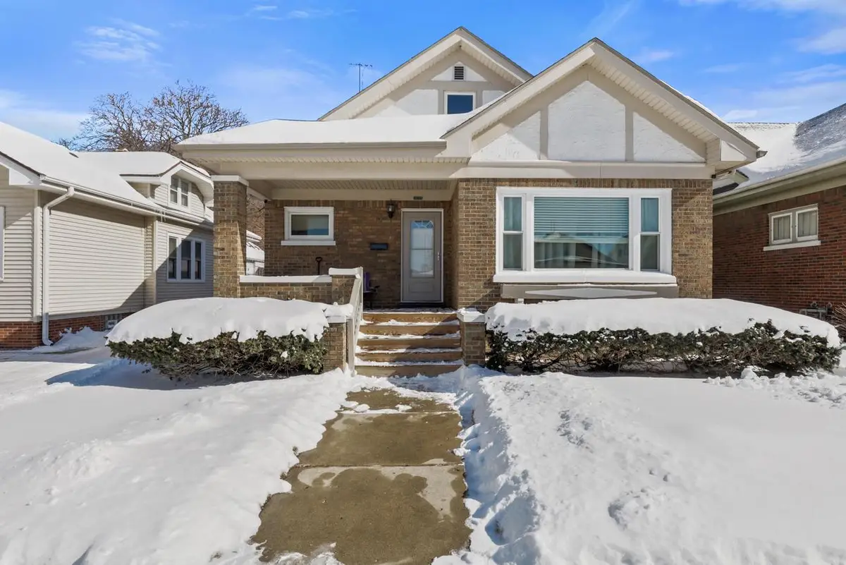 2021 Center STREET, Racine, WI 53403 - #1