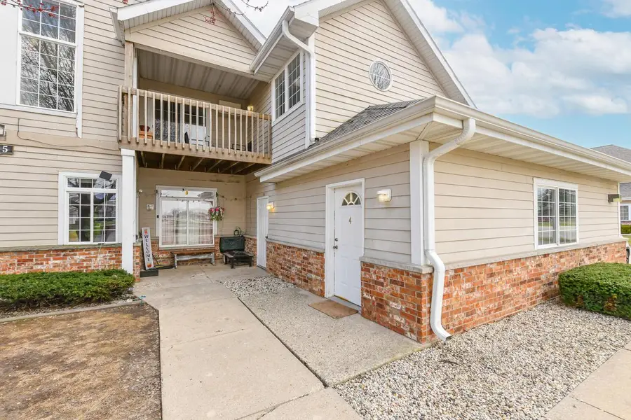 505 Lawson School ROAD #4, Delavan, WI 53115 - Image #2