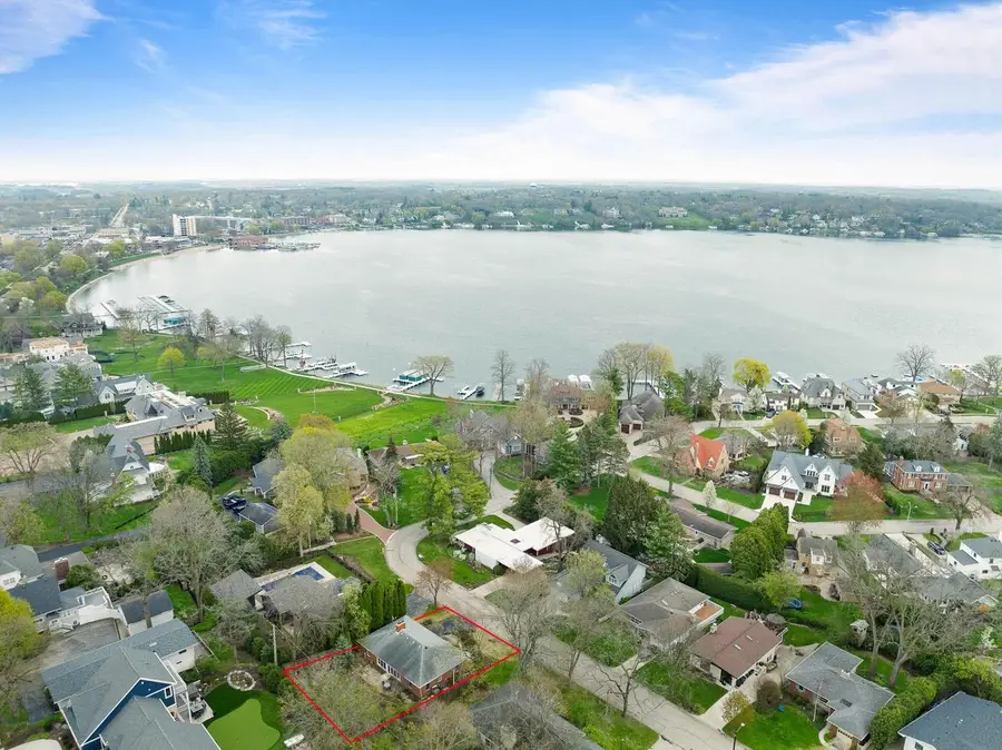 1553 Orchard LANE, Lake Geneva, WI 53147 - Image #2