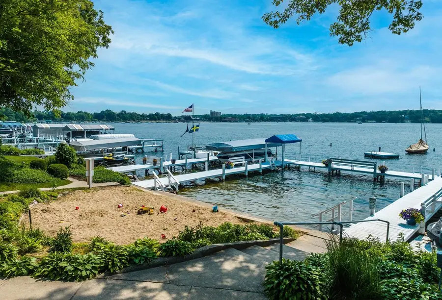 1553 Orchard LANE, Lake Geneva, WI 53147 - Image #3