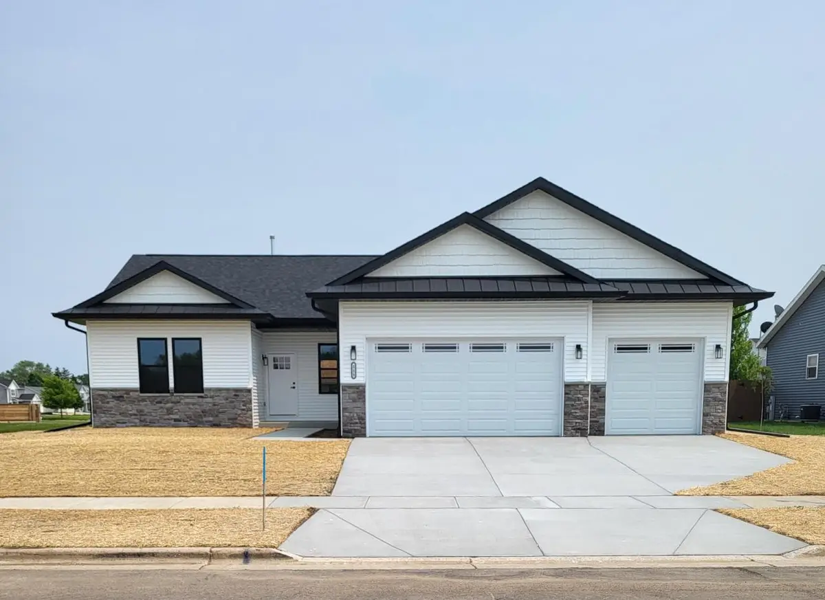 114 Autumn DRIVE, Delavan, WI 53115 - Image #1