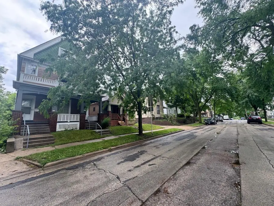 323 31ST STREET, Milwaukee, WI 53208 - #2