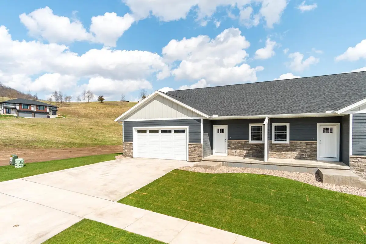 4060 Brooke Elizabeth DRIVE, Onalaska, WI 54650 - #1