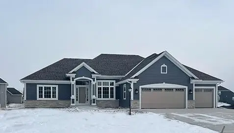 W221N4564 Timber COURT #Lt175, Pewaukee, WI 53072 - Image #1