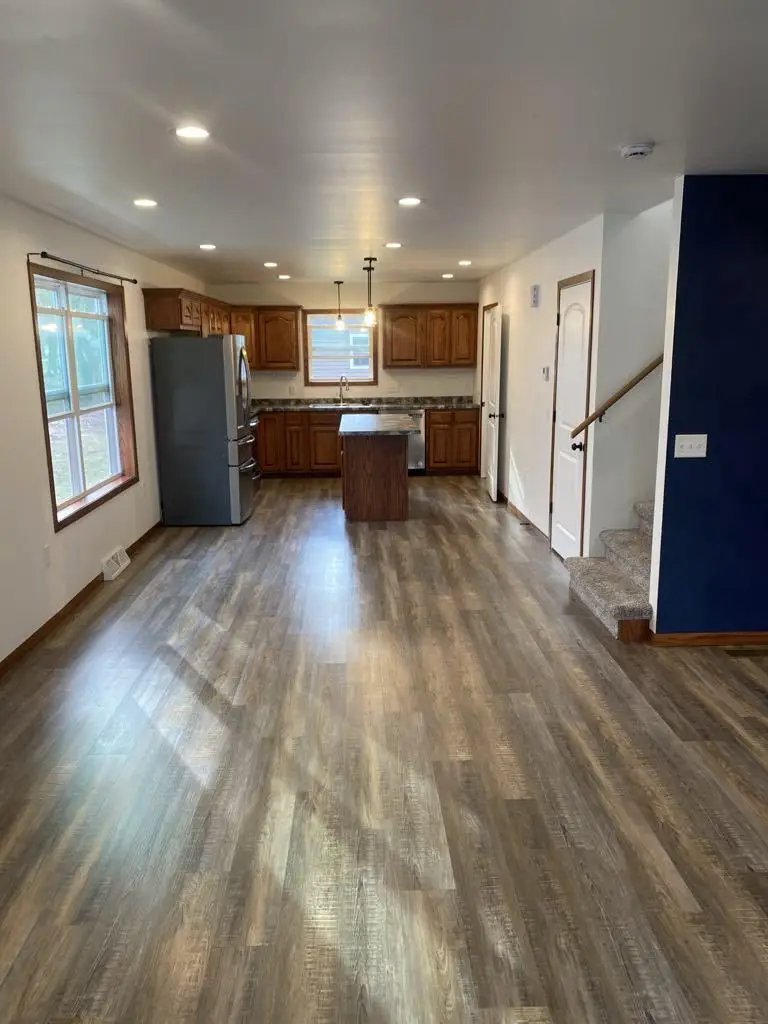 302 N Peach AVENUE, Marshfield, WI 54449 - Image #3