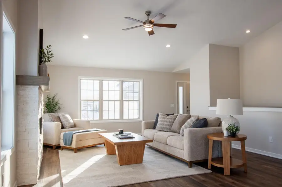 336 TWILIGHT TRAIL, Fond Du Lac, WI 54937 - Image #3