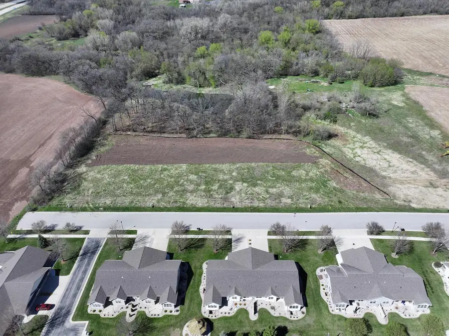 1373 EASTWIND LANE #Lt3, Fond Du Lac, WI 54937 - #2